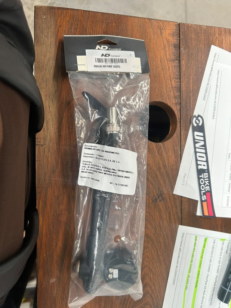 ND TUNED - Alum shock pimp w/300psi gauge W/ND Tuned logo